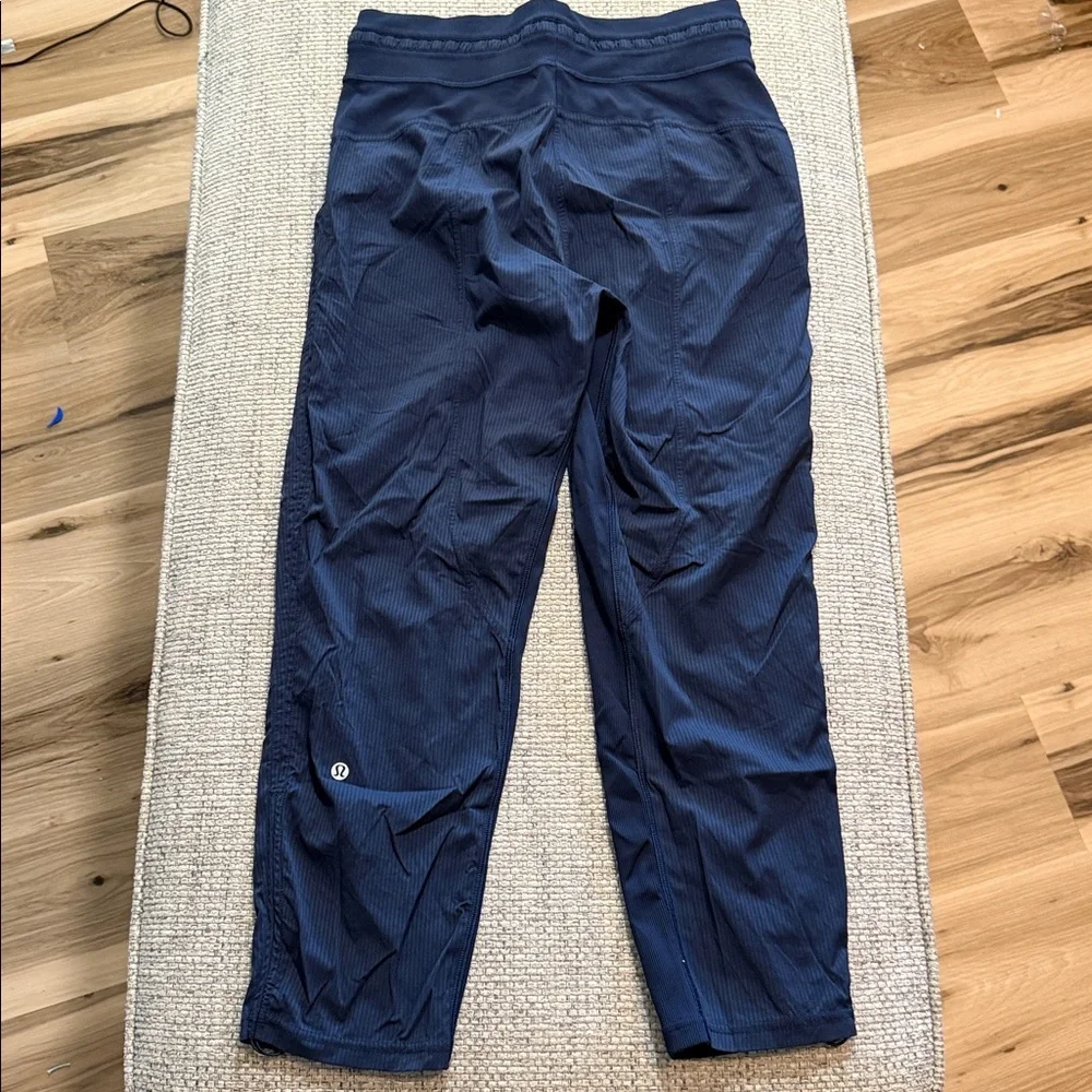 Lululemon Dance Studio‎ Crop Pants 25” True Navy Swift sz6